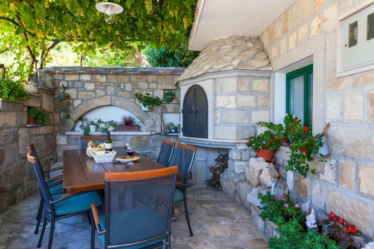 Holiday Home Lavanda Grubisic Tučepi Exteriör bild