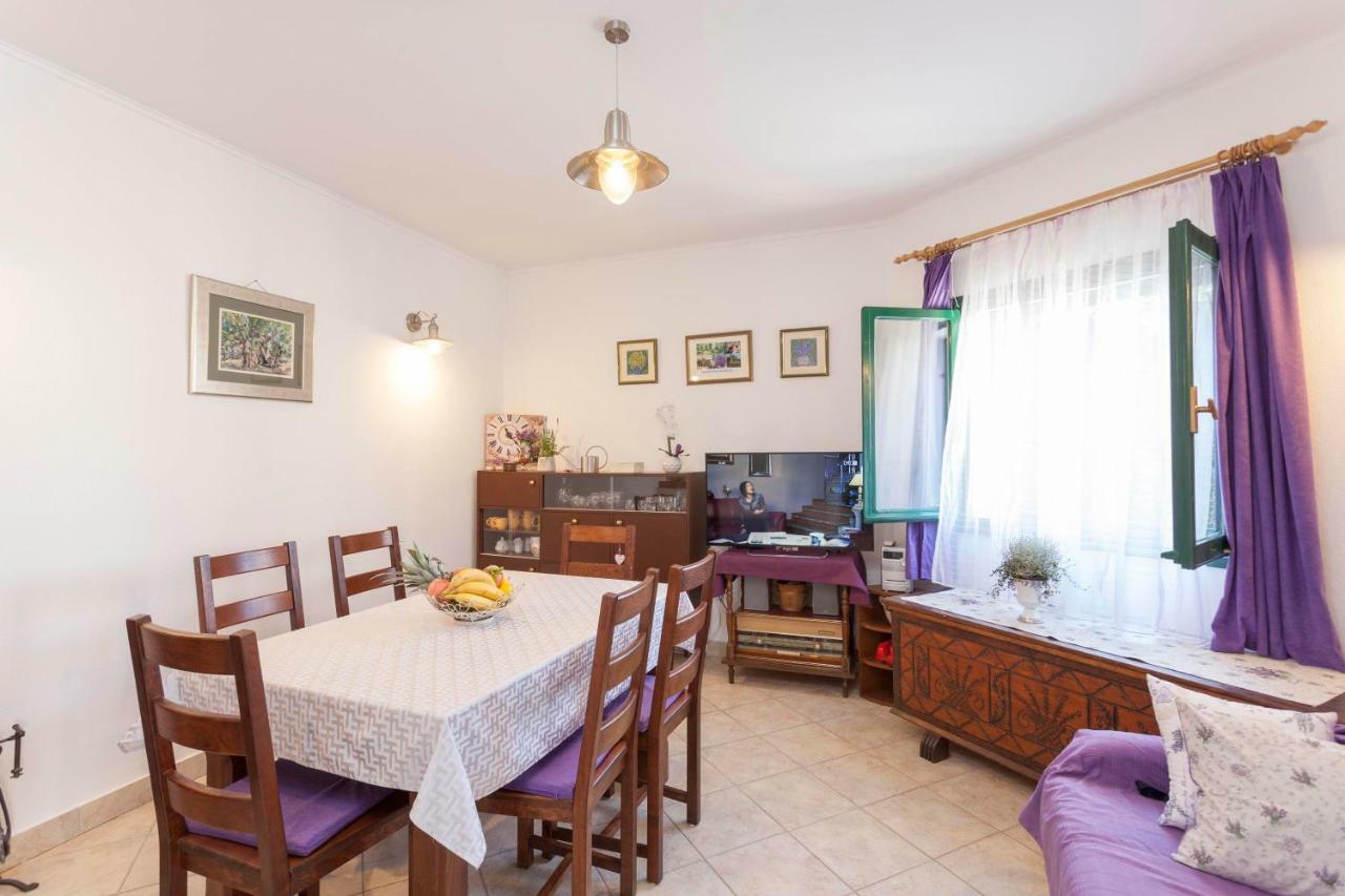 Holiday Home Lavanda Grubisic Tučepi Exteriör bild